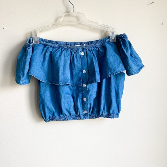 Button Up Ruffle Crop Blouse - Picture 2 of 2